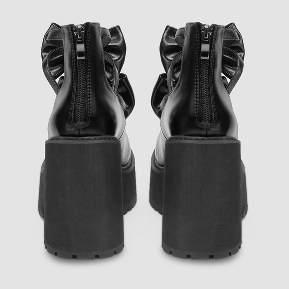 Bow Heels - Picture 4 of 6